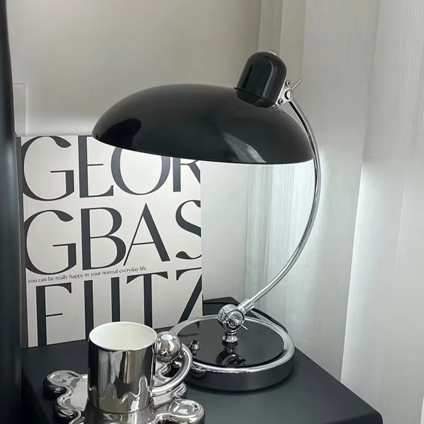 Skandinavisk minimalistisk skrivbordslampa med justerbar böjd Arm bild 9