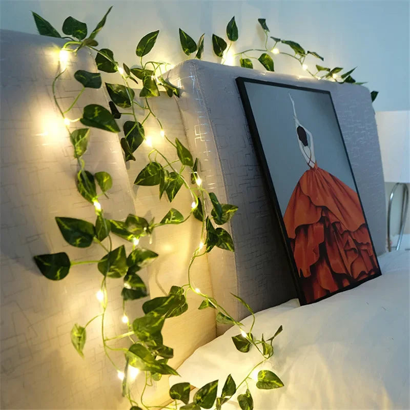 Minimalistisk ljusslinga med blommor och blad bild 6