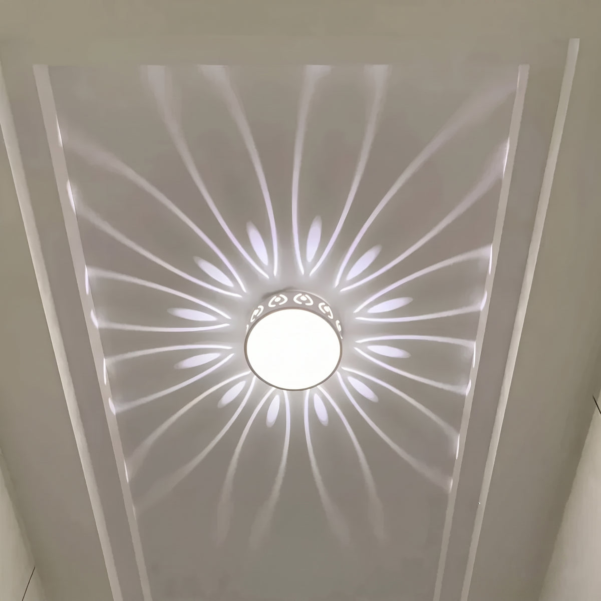 Modern energisnål LED-taklampa bild 7