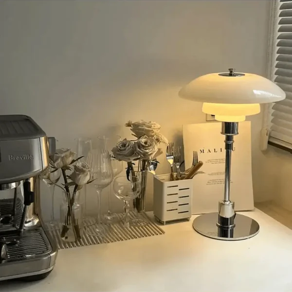 Minimalistisk skandinavisk LED bordslampa bild 9