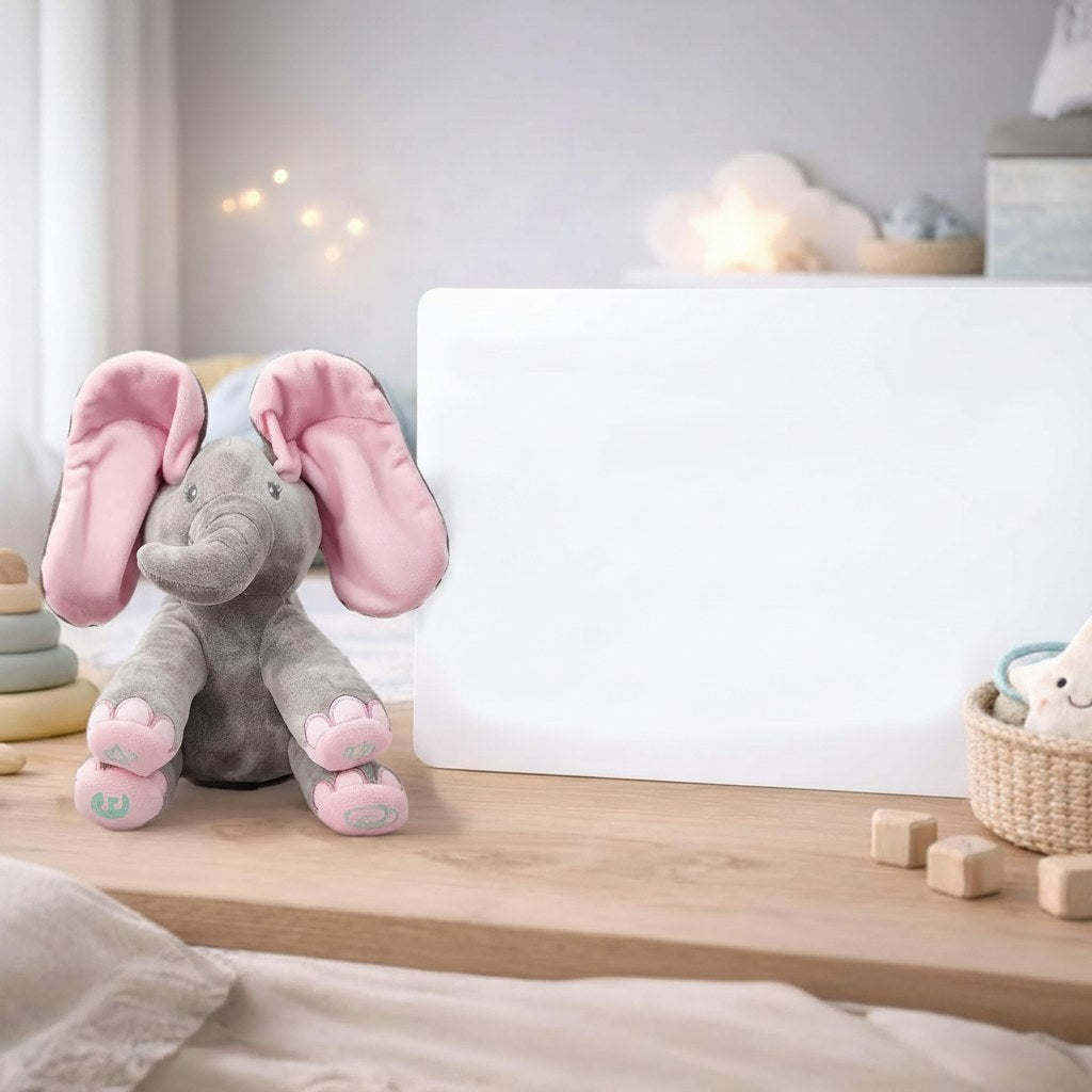 Interaktiv elefant i barnrum med peek-a-boo funktion