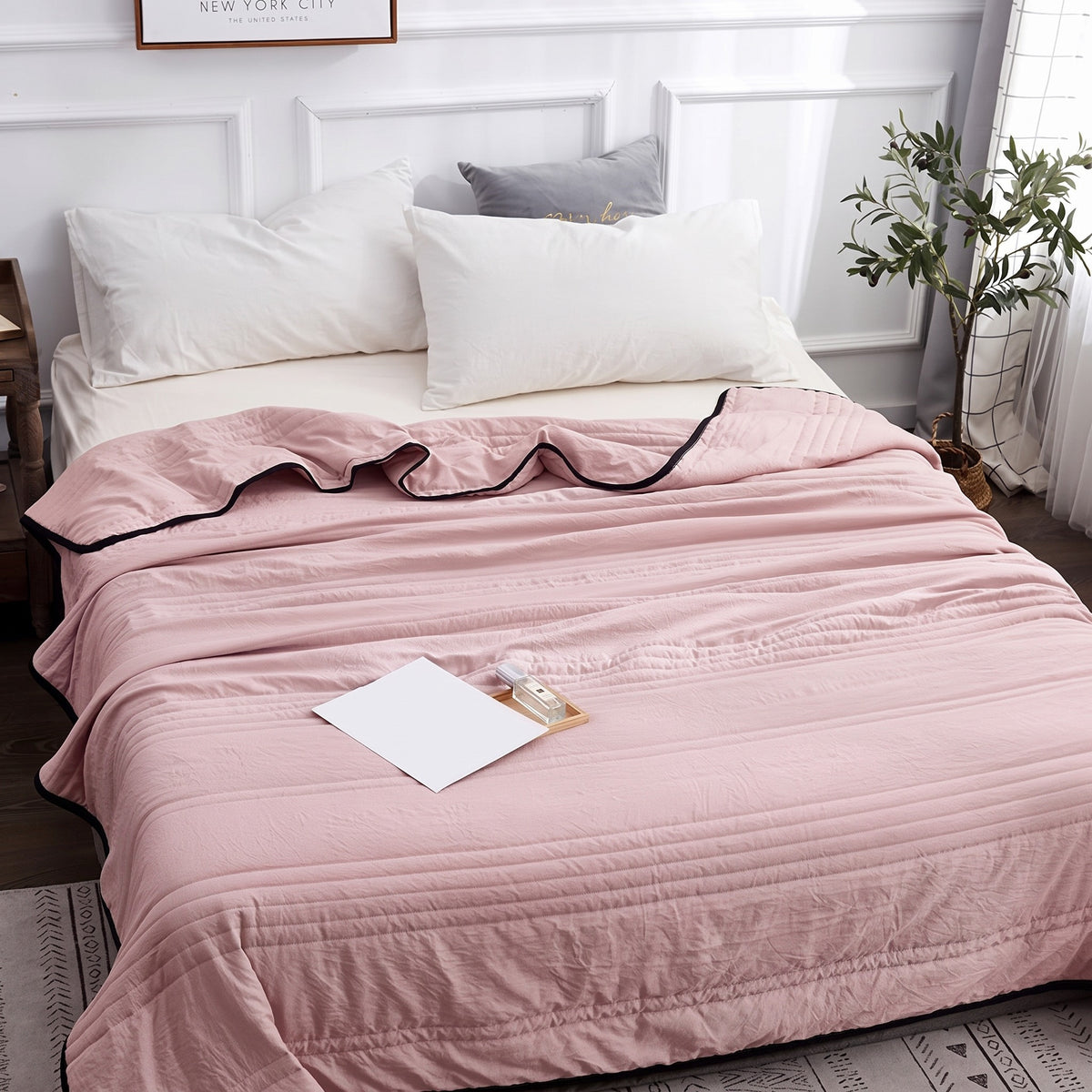 Svalkande pläd i färgen rosa