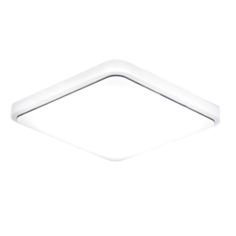 Kvadratisk LED-taklampa med silverram